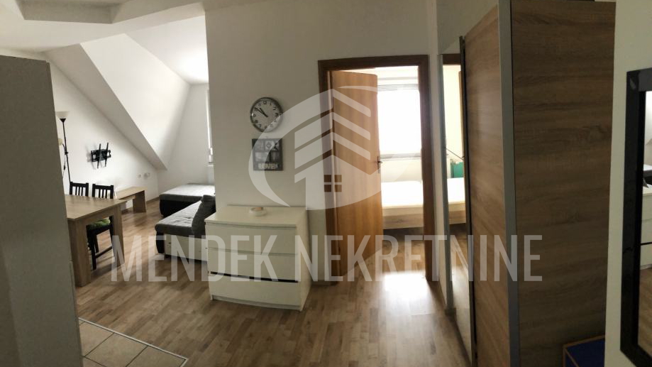 Apartment&comma; 44 m2&comma; For Sale&comma; &Ccaron;akovec - Centar