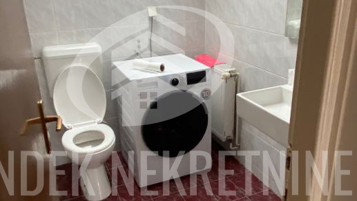 Trosobni stan od 100m2 s odvojenim ulazom &ndash; re&zcaron;ije uklju&ccaron;ene&excl; &lpar;najam&rpar;