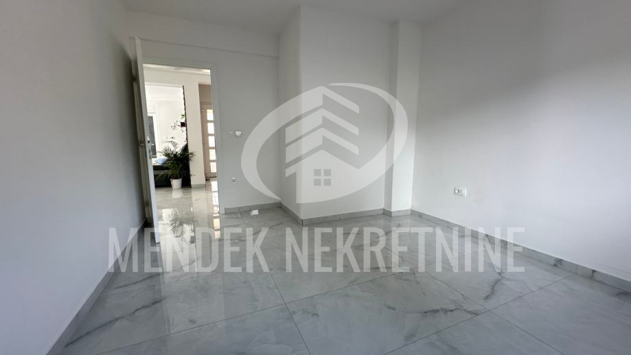House&comma; 395 m2&comma; For Sale&comma; Rab - Banjol