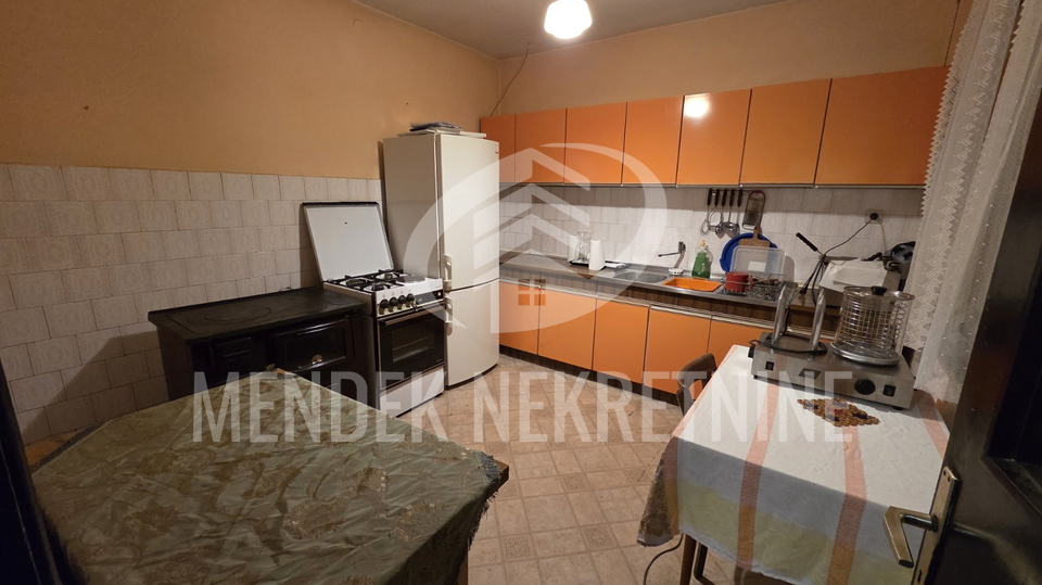 KU&Cacute;A-IDEALNO ZA RADNU SNAGU