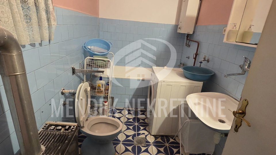 KU&Cacute;A-IDEALNO ZA RADNU SNAGU