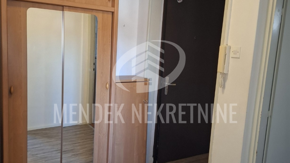 CENTAR GRADA - ETAŽNO GRIJANJE PLIN