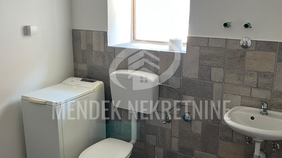 Commercial Property, 157 m2, For Rent, Ljubešćica
