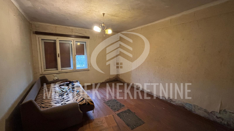 MIRNA LOKACIJA - Ku&cacute;a&comma; dvori&scaron;te i gospodarske zgrade&comma; Vrbanovec&comma; Prodaja