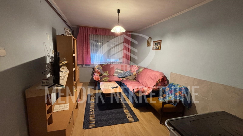 MIRNA LOKACIJA - Ku&cacute;a&comma; dvori&scaron;te i gospodarske zgrade&comma; Vrbanovec&comma; Prodaja