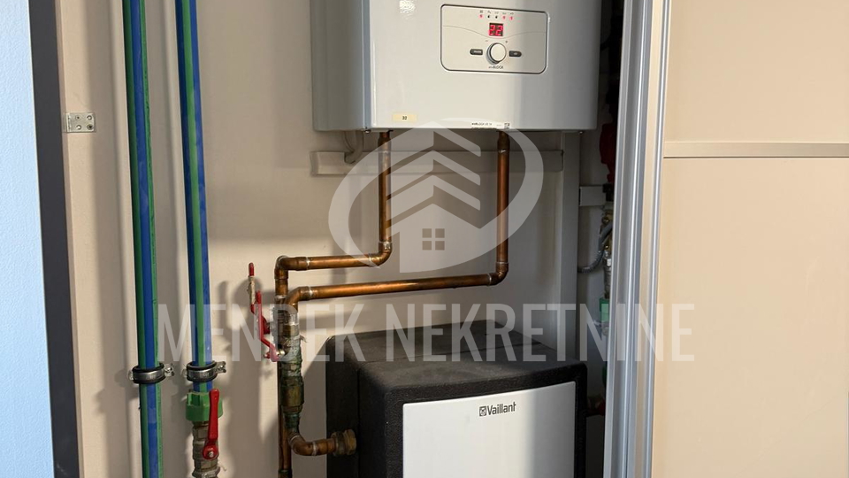 Uffici&comma; 242 m2&comma; Affitto&comma; Vara&zcaron;din - &Dstrok;urek