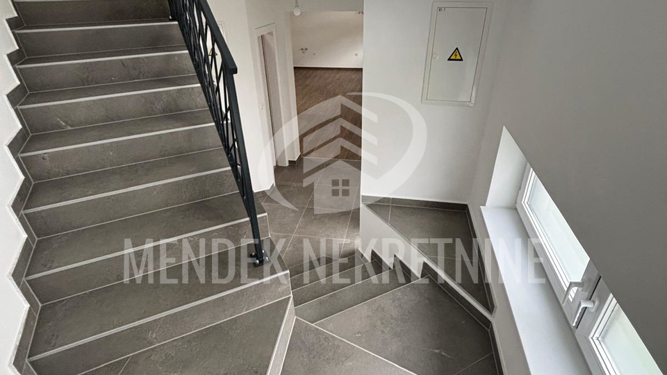 Stanovanje&comma; 117 m2&comma; Prodaja&comma; Sra&ccaron;inec