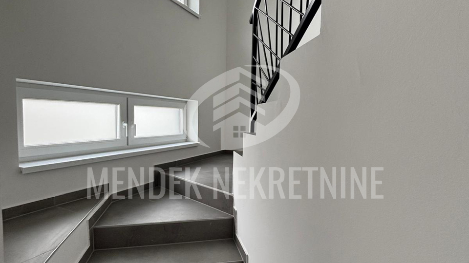 Stanovanje&comma; 117 m2&comma; Prodaja&comma; Sra&ccaron;inec