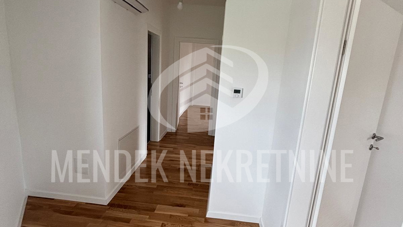House&comma; 117 m2&comma; For Sale&comma; Sra&ccaron;inec