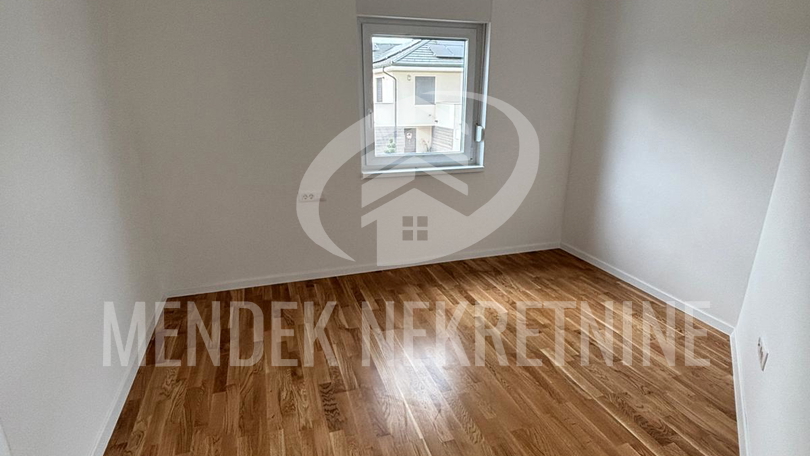 House&comma; 117 m2&comma; For Sale&comma; Sra&ccaron;inec