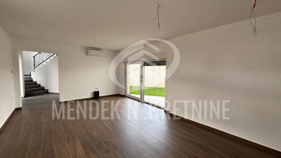 House&comma; 117 m2&comma; For Sale&comma; Sra&ccaron;inec