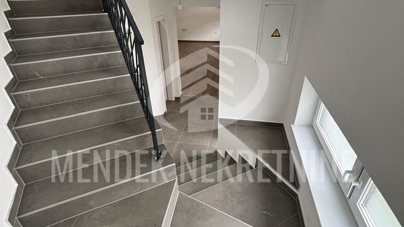 House&comma; 117 m2&comma; For Sale&comma; Sra&ccaron;inec