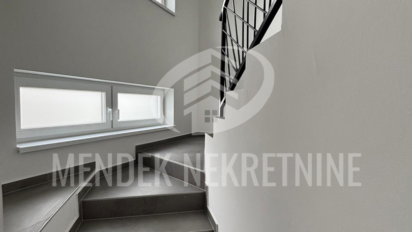 House&comma; 117 m2&comma; For Sale&comma; Sra&ccaron;inec