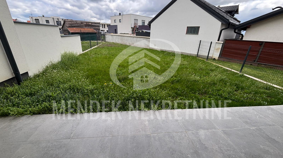 Stanovanje&comma; 130 m2&comma; Prodaja&comma; Sra&ccaron;inec