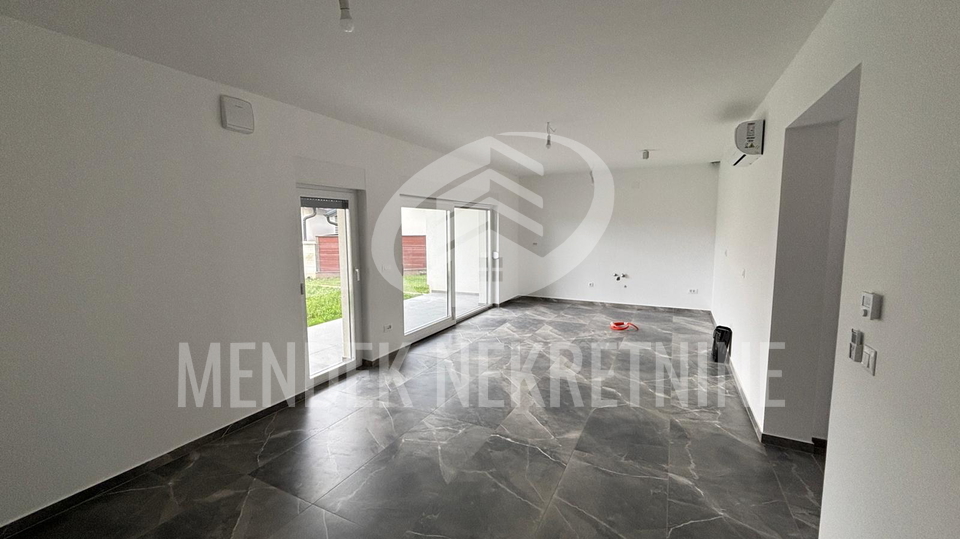 Stanovanje&comma; 130 m2&comma; Prodaja&comma; Sra&ccaron;inec