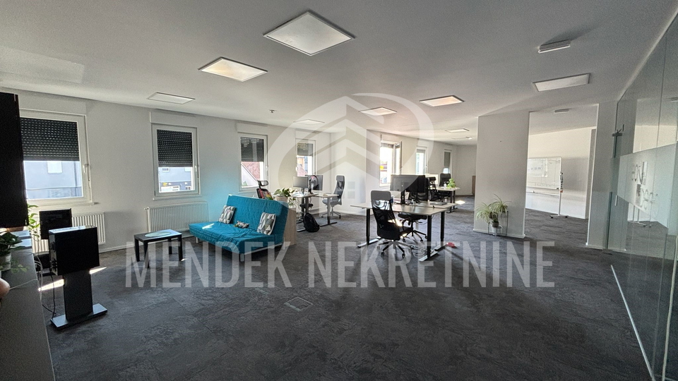 POSLOVNI PROSTOR 168 m&sup2;&comma; 1&period; KAT&comma; uredski prostor s terasom&sol;lo&dstrok;om&comma; parking&comma; zakup