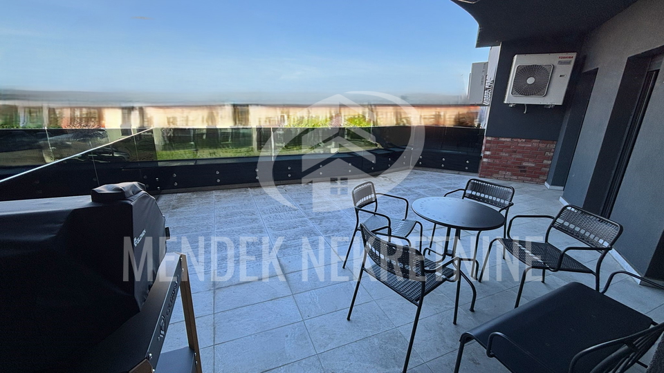 POSLOVNI PROSTOR 168 m&sup2;&comma; 1&period; KAT&comma; uredski prostor s terasom&sol;lo&dstrok;om&comma; parking&comma; zakup