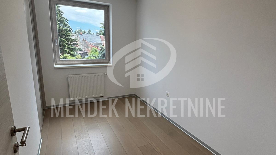 4 SOBAN STAN 78 m2&comma; spremi&scaron;te i parkirno mjesto u gara&zcaron;i&comma; najam&comma; Vara&zcaron;din