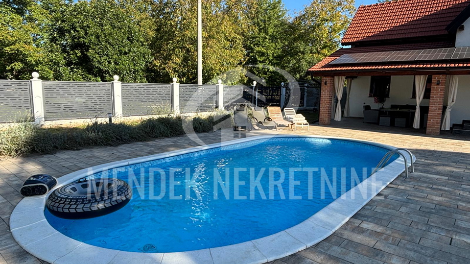 House&comma; 178 m2&comma; For Sale&comma; Trnovec Bartolove&ccaron;ki - &Scaron;emovec