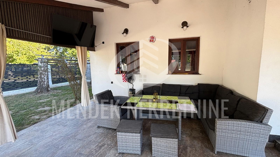 House&comma; 178 m2&comma; For Sale&comma; Trnovec Bartolove&ccaron;ki - &Scaron;emovec