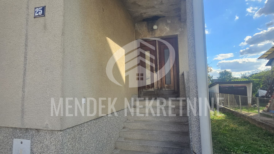Hi&scaron;a&comma; 250 m2&comma; Prodaja&comma; Vara&zcaron;din - Centar