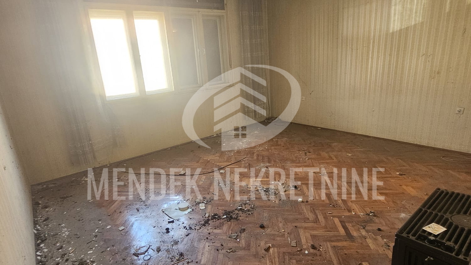 Hi&scaron;a&comma; 250 m2&comma; Prodaja&comma; Vara&zcaron;din - Centar