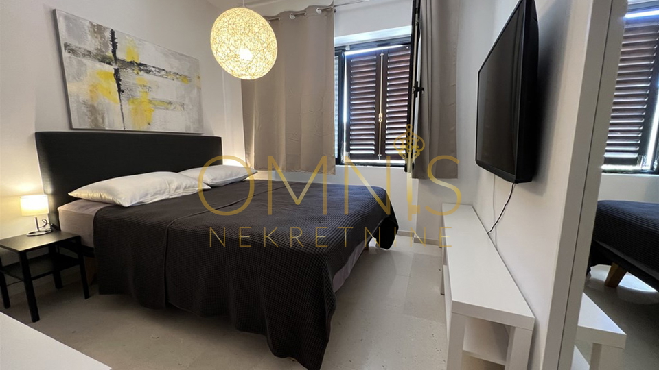 GRAD KRK – SAMOSTOJEĆA KUĆA UZ MORE I PLAŽU, 450 m²