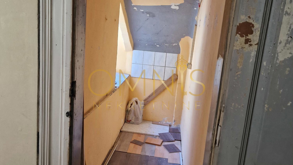 Rijeka - Centar, Dvosoban stan s dvije ostave – idealno za investiciju i apartmane