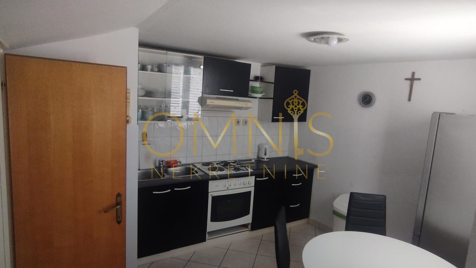 Rijeka, Centar - Iznajmljuje se uređen i potpuno namješten stan od 51 m², 1S+DB