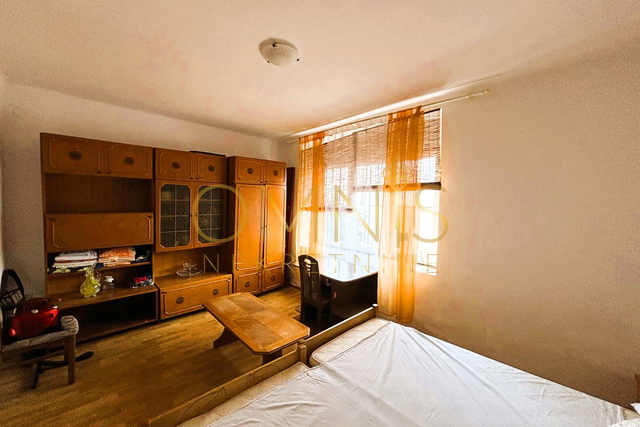 Novi Vinodolski – Prostrani stan od 80 m² s parkirnim mjestom