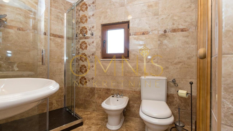 OPATIJA, BRSEČ- kamena villa na prekrasnoj lokaciji!
