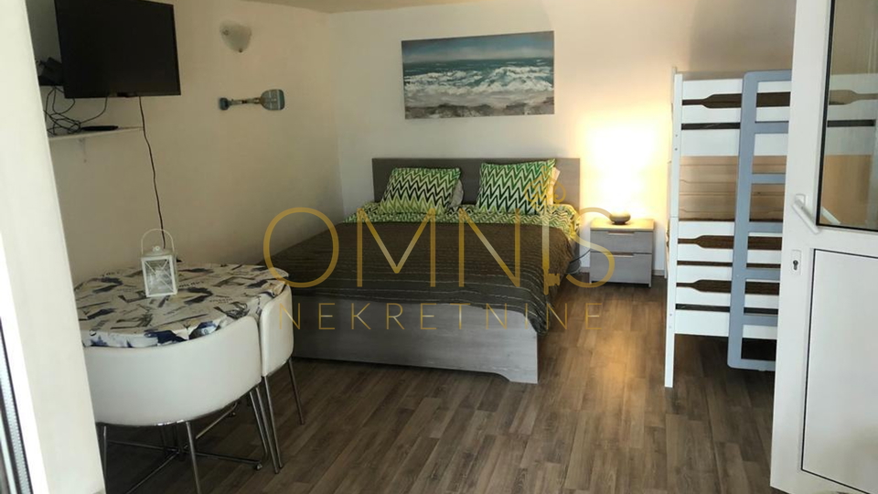 Selce,3 apartmana u prizmelju 121m2,prodaja!