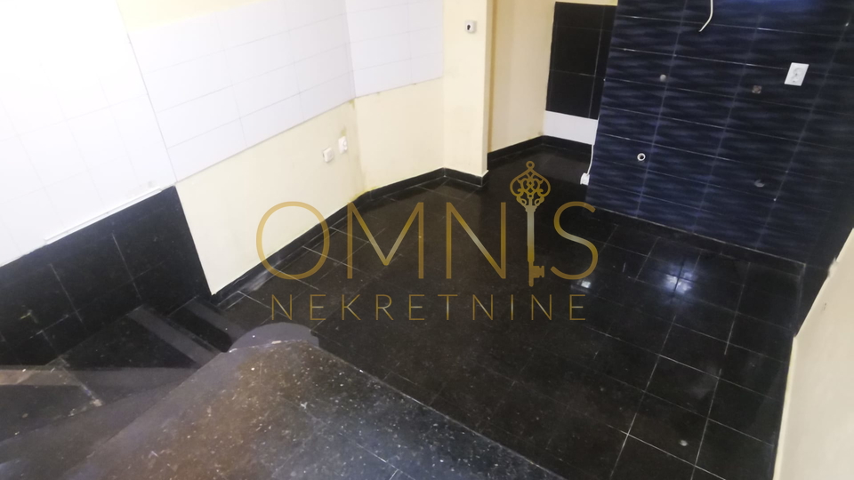 Rijeka, Centar -poslovni prostor, prodaja!