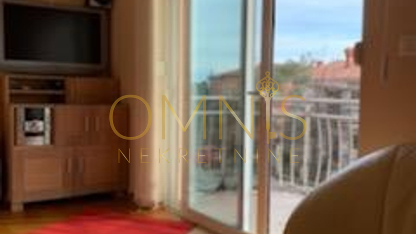 Rijeka, Zamet - 42 m2, 1S+DB, parking, najam!