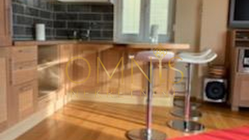 Rijeka, Zamet - 42 m2, 1S+DB, parking, najam!