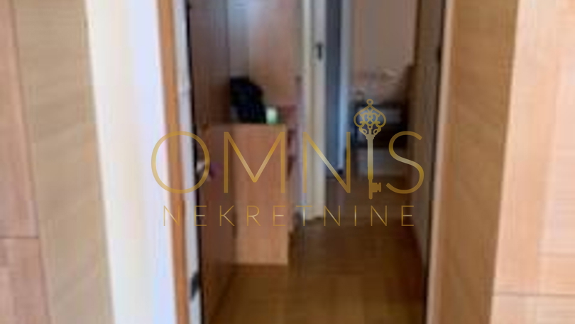 Rijeka, Zamet - 42 m2, 1S+DB, parking, najam!