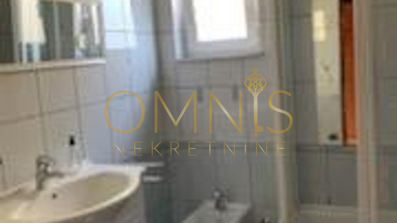 Rijeka, Zamet - 42 m2, 1S+DB, parking, najam!