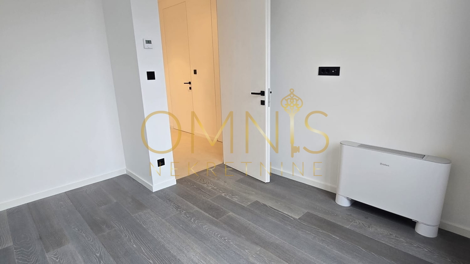 Krk,vila sa bazenom3S+DB,170m2,prodaja!