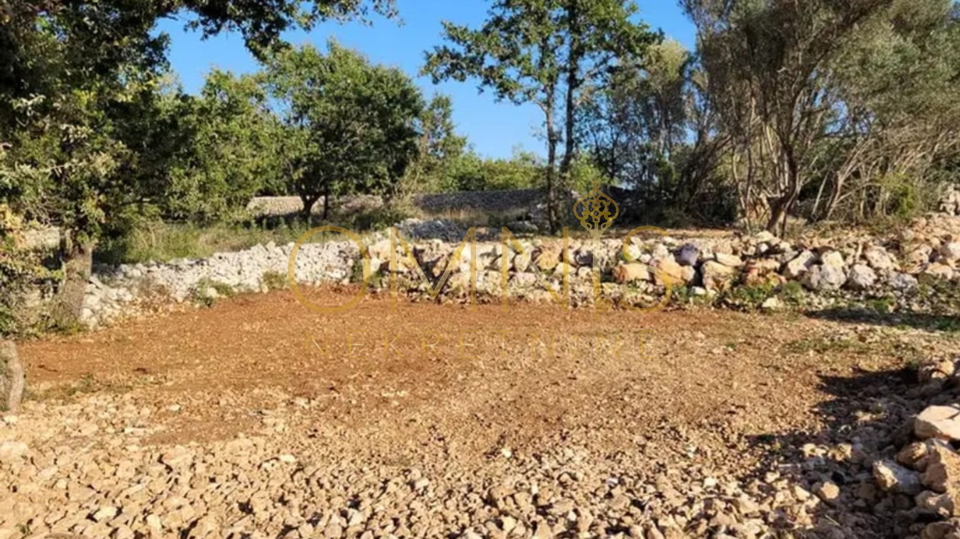 Otok Krk, Šilo- poljoprivredno zemljište blizu mora, 215 m2