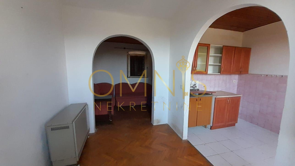 Rijeka, Centar - 100 m2, prizemlje, okućnica