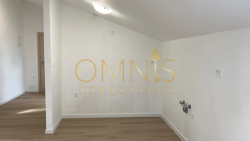 Rovinj,potkrovlje,2S+DB,116m2,prodaja!