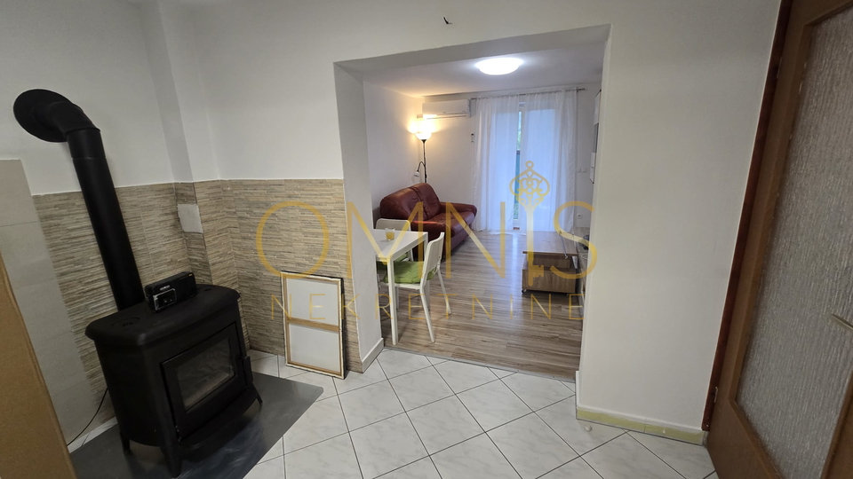 Bakarac, 1S+DB, terasa, blizina plaža, najam!
