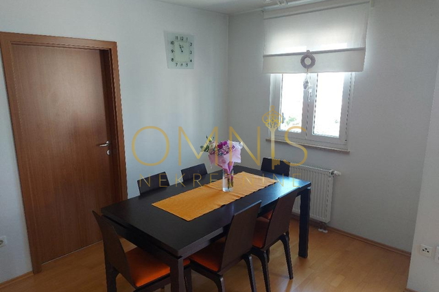 Rijeka, Zamet - 3 bedrooms + living room, balcony, for rent!