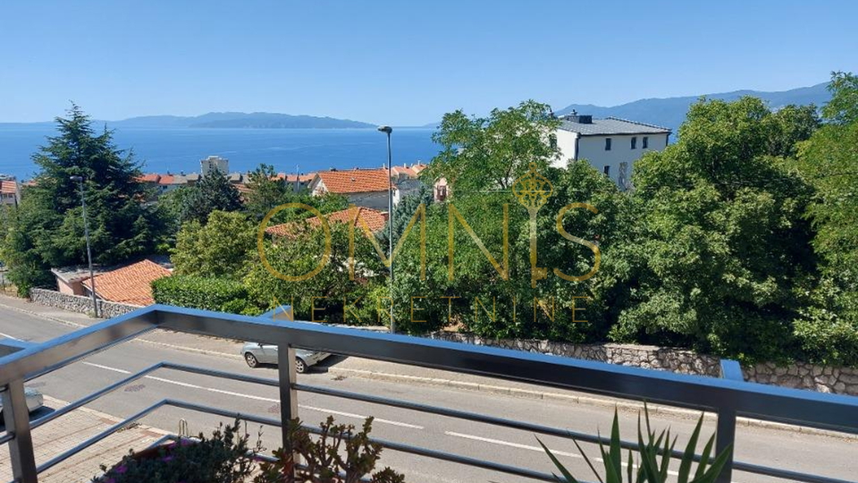 Rijeka, Zamet - 3 bedrooms + living room, balcony, for rent!