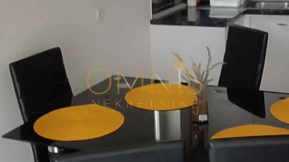 Crikvenica, Jadranovo, penthouse 92m2, 1 bedroom + dining room, for sale!