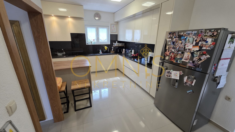 Rijeka, Zamet -prodaje se samostojeća kuća 240m2, okućnica, garaža!