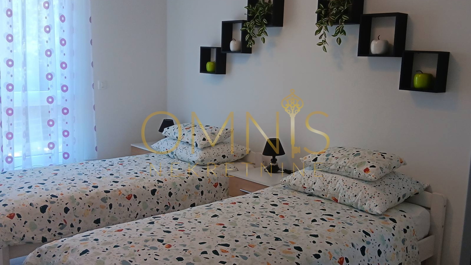 Kostrena - 2 bedrooms + living room with kitchen and dining area, 86 m2, terrace, for rent!