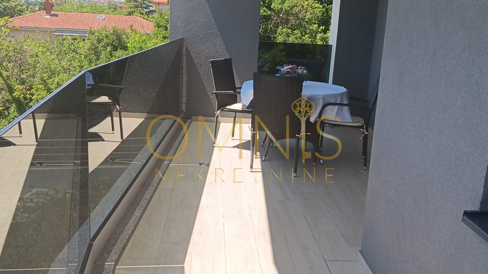 Kostrena - 2 bedrooms + living room with kitchen and dining area, 86 m2, terrace, for rent!