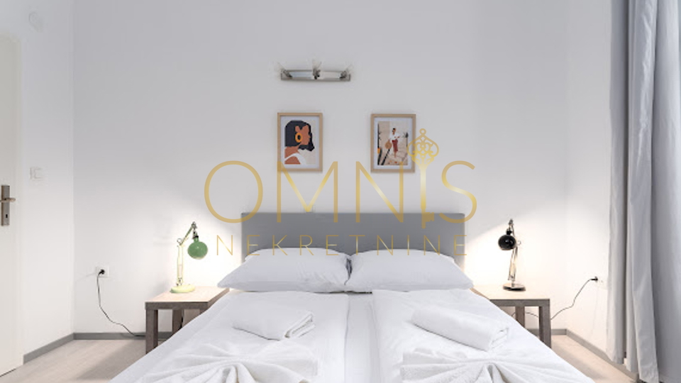 Rijeka, Centar -tri moderno uređena apartmana na Korzu, prodaja!