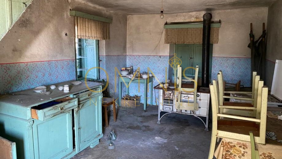 Šapjane - 6 kuća ze renovaciju